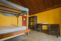 Beach-front-Room-01-04