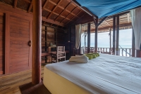 On-the-Rocks-Room-18-04