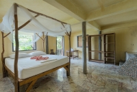 On-the-Rocks-Room-42-02