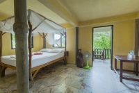 On-the-Rocks-Room-42-03