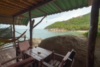 Family-on-the-Rocks-Room-17-02