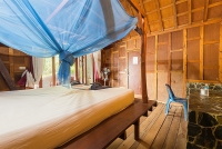 Family-on-the-Rocks-Room-17-06