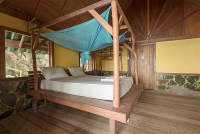 Family-on-the-Rocks-Room-36-06