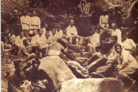 King Visits To Thansadet Waterfall