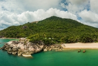 Aerial-views-of-Than-Sadet-Bay-12