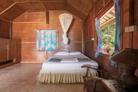Wooden-Beach-Room-51-06